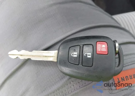 2013 Toyota Rav4 Le из США, поврежденный, VIN 2T3BFREV4DW011116